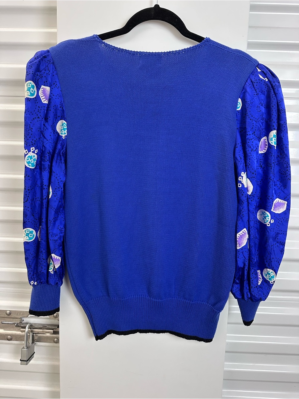 Neiman Marcus Cobalt Blue Floral Applique Puff Sleeve Sweater - Picture 7 of 13